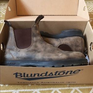 Blundstones 585 US 9/AUS 8